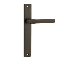 Iver Helsinki Lever on Rectangular Backplate Passage Signature Brass 10896