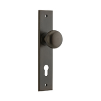 Iver Cambridge Door Knob on Chamfered Backplate Euro Signature Brass 10946E85