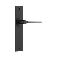 Iver Como Door Lever Handle on Chamfered Backplate Passage Matt Black 12758