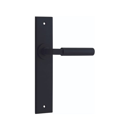 Restocking Soon: ETA End October - Iver Berlin Door Lever Handle on Chamfered Rectangular Backplate Passage Matt Black 12794