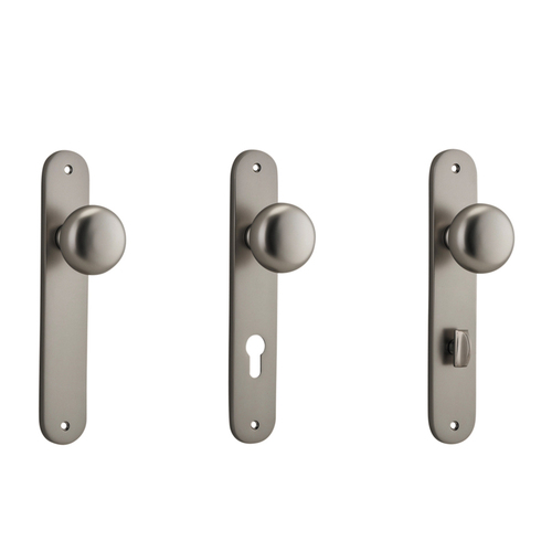 Iver Cambridge Door Knob on Oval Backplate Satin Nickel